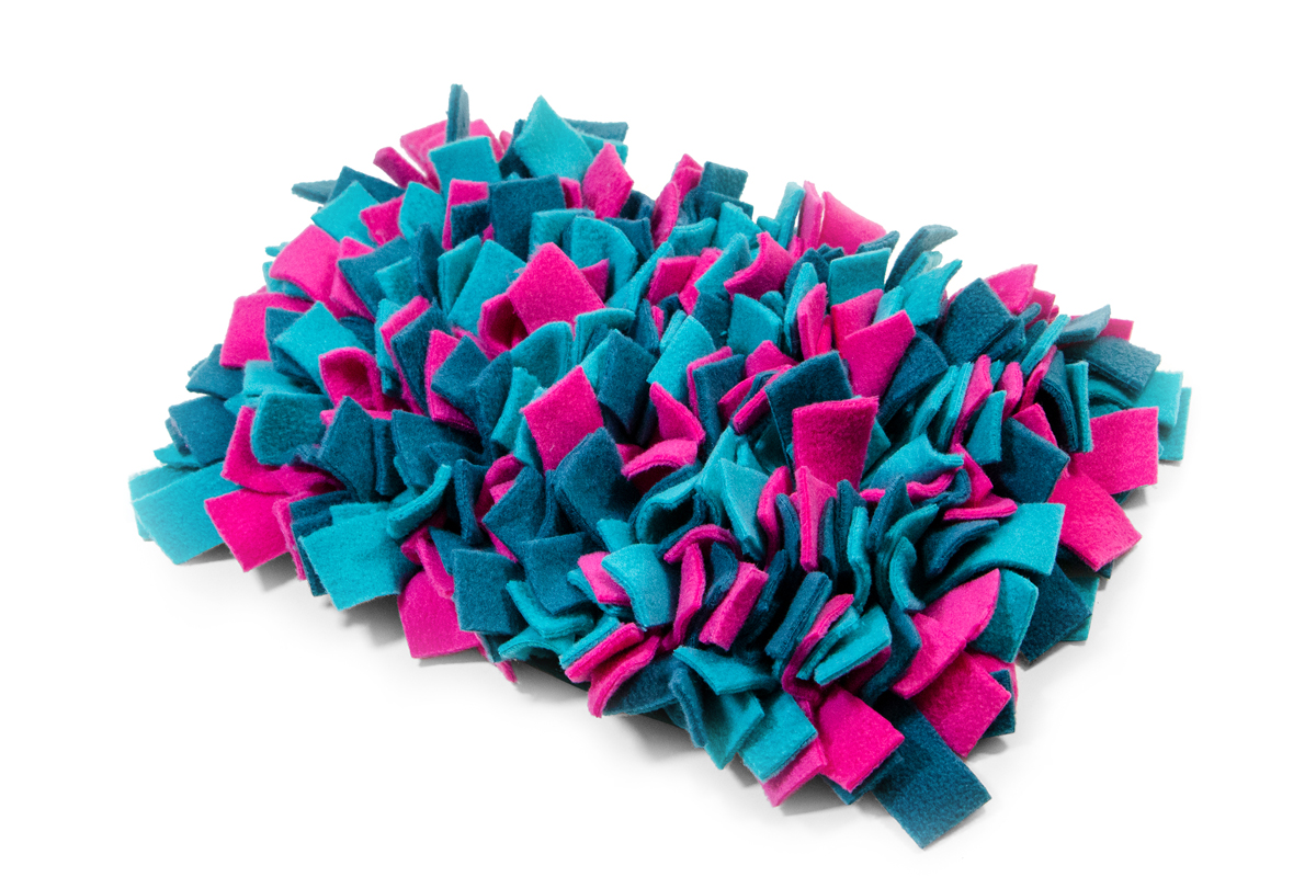 Productafbeelding van de snuffelmat maat M in de kleuren fuchsia / teal (groenblauw)