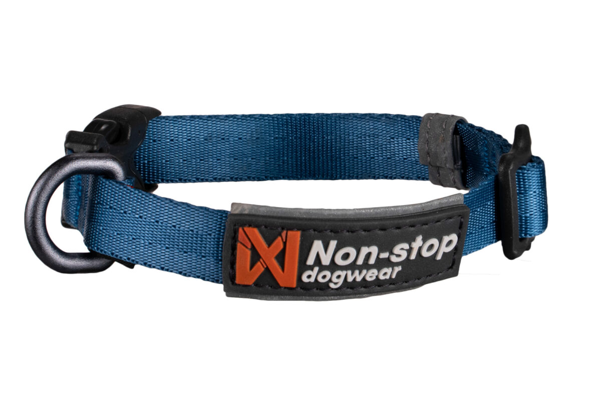 Productfoto van de halsband voor puppy's van Non-stop dogwear in het blauw.