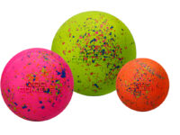 Hondenballen Dog Comets Stardust in verschillende groottes en kleuren.