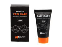 Productfoto van de verpakking en de tube met pootzalf voor een hond van Non-stop dogwear